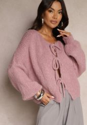 Różowy Kardigan z Wełną o Kroju Oversize z Wiązanymi Kokardami Elearina. Czerwone kardigany damskie Renee, bez wzorów, z jeansu, eleganckie, bez kołnierzyka, bez ramiączek, bez kaptura. Za 139.99 zł.