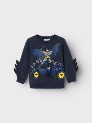 NAME IT Bluza BATMAN Jacobo 13225934 Niebieski Regular Fit. Niebieskie bluzy dla chłopców Name it, bez wzorów, z bawełny, bez ramiączek, bez kaptura. Za 124.99 zł.