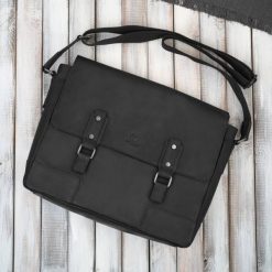 Torba skórzana męska na ramię na laptopa czarna vintage Paolo Peruzzi SL-09-BL. Czarne torby na laptopa męskie bez wzorów, z materiału. Za 329.00 zł.