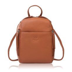 Plecak damski skórzany miejski mały koniakowy elegancki Paolo Peruzzi AY-26-CG. Plecaki damskie bez wzorów, ze skóry, eleganckie. Za 229.00 zł.