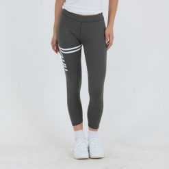 Leggins treningowe Capri Keeps. Szare legginsy damskie ELPLAYER, bez wzorów, z jersey, na fitness i siłownię. W wyprzedaży za 64.00 zł.