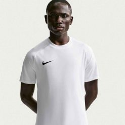 Koszulka sportowa męska Nike Park Viii Dri-Fit. Białe koszulki sportowe męskie Nike, m, bez wzorów, z dzianiny, bez kołnierzyka, bez ramiączek, na fitness i siłownię, dri-fit (nike). Za 53.99 zł.
