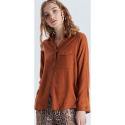 Gładka koszula oversize - Brązowy. Koszule damskie Cropp. W wyprzedaży za 29.99 zł.