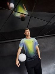 4F Koszulka szybkoschnąca z nadrukiem męska 4F x Robert Lewandowski - zielona L. Zielone koszulki sportowe męskie 4f, l, bez wzorów, z materiału, sportowe, bez kołnierzyka. Za 149.99 zł.