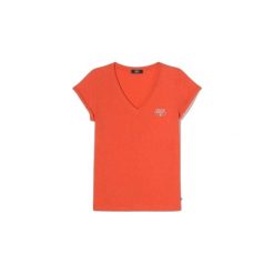 Koszulka damska Le Temps des cerises Smallvtrame. Czerwone t-shirty damskie Le Temps Des Cerises, bez wzorów, retro, bez kołnierzyka. Za 148.50 zł.