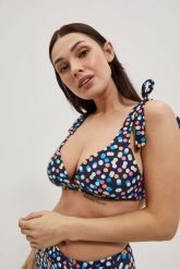 Góra od bikini w groszki granatowa. Bikini damskie MOODO, l, bez wzorów. W wyprzedaży za 27.99 zł.