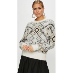 Desigual - Sweter. Swetry damskie marki Desigual. W wyprzedaży za 319.90 zł.