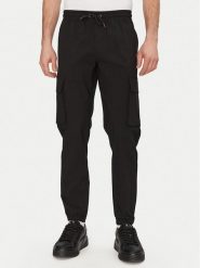 Resteröds Joggery 8231 6225 Czarny Regular Fit. Czarne spodnie materiałowe męskie Resteröds, l, bez wzorów, z syntetyku. Za 309.99 zł.