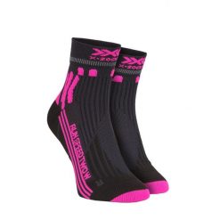 Skarpety biegowe damskie X-Socks Run Speed Two 4.0. Czerwone obuwie sportowe damskie X-Socks, bez wzorów. W wyprzedaży za 96.00 zł.