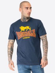 Koszulka Lonsdale Taverham. Czerwone koszulki sportowe męskie Lonsdale, l, bez wzorów, z bawełny, bez kołnierzyka, bez ramiączek. Za 135.00 zł.