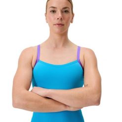 Strój kąpielowy damski Speedo Fl Solid Flyback 2.0 Af. Niebieskie kostiumy jednoczęściowe damskie Speedo, bez wzorów, z materiału, eleganckie, do pływania. Za 279.99 zł.