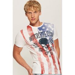 T-shirt z nadrukiem Motorcycle club - Kremowy. T-shirty męskie marki Giacomo Conti. W wyprzedaży za 19.99 zł.