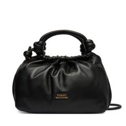 Torebka Tommy Hilfiger. Czarne torebki do ręki damskie Tommy Hilfiger, bez wzorów, klasyczne, bez dodatków. Za 849.99 zł.