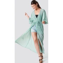NA-KD Boho Sukienka-płaszcz z szyfonu - Green. Płaszcze damskie marki NA-KD Boho. Za 121.95 zł.
