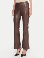 Marciano Guess Spodnie z imitacji skóry 5BGB09 7389A Brązowy Slim Fit. Brązowe spodnie materiałowe damskie Marciano Guess, z aplikacjami, ze skóry. Za 619.99 zł.