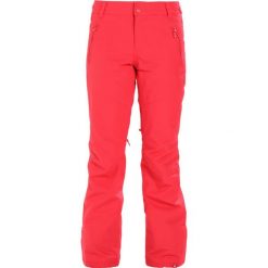 Roxy WINTERBREAK Spodnie narciarskie red. Spodnie snowboardowe damskie Roxy, z materiału, sportowe. W wyprzedaży za 566.10 zł.