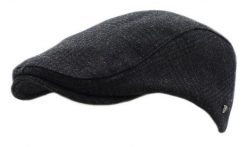 Kaszkiet Jesienno-Zimowy, Czarny w Kratkę, z Dodatkiem Wełny, z Gumką -Pako Jeans. Czarne czapki i kapelusze męskie Pako Jeans, na jesień, bez wzorów, z jeansu. Za 65.00 zł.