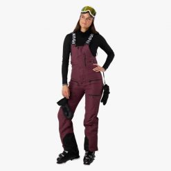 Spodnie narciarskie Kobieta Swedemount Freeride Bib Pants II wodoodporne. Fioletowe spodnie materiałowe damskie SWEDEMOUNT, bez wzorów, narciarskie. Za 672.00 zł.