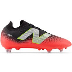 Korki męskie New Balance TEKELA MAGIA SG V4+ ST2SLR45 – czerwone. Czerwone buty sportowe męskie New Balance, z materiału, bez zapięcia, do piłki nożnej. Za 449.99 zł.