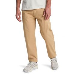 Dla Mężczyzn UNION STRAIGHT TAPERED Brązowy. Brązowe spodnie materiałowe męskie Quiksilver, m, bez wzorów, z bawełny. Za 279.99 zł.