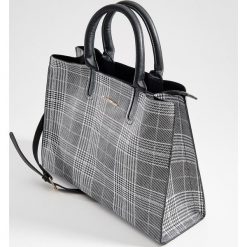 Torebka shopper w pepitkę - Wielobarwn. Torebki shopper damskie marki Mohito. Za 99.99 zł.