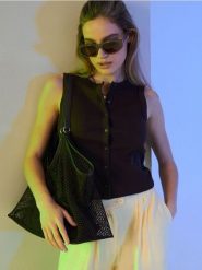 Bawełniana bluzka z guzikami - brązowy. Brązowe bluzki damskie Sinsay, l, bez wzorów, z bawełny, bez kołnierzyka, bez ramiączek. Za 19.99 zł.