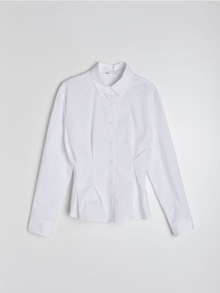 Bawełniana koszula slim fit - biały. Białe koszule damskie Sinsay, l, bez wzorów, z bawełny, bez kołnierzyka, bez ramiączek. Za 49.99 zł.