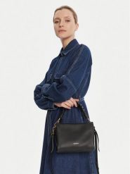 Coccinelle Torebka M50 Boheme Grana Double E1 M50 58 01 01 Czarny. Czarne torebki do ręki damskie Coccinelle, bez wzorów, ze skóry, bez dodatków. Za 1,499.00 zł.