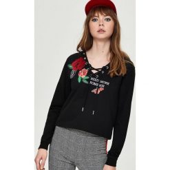 Bluza z kapturem - Czarny. Bluzy damskie marki Sinsay. Za 39.99 zł.