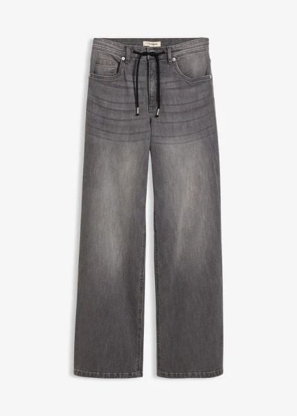Luźne jeansy, high waist. Niebieskie jeansy damskie bonprix, z podwyższonym stanem. Za 122.99 zł.