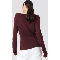 Rut&Circle Sweter dzianinowy z dekoltem V Ninni - Red. Czerwone swetry damskie Rut&Circle, z dzianiny. Za 80.95 zł.