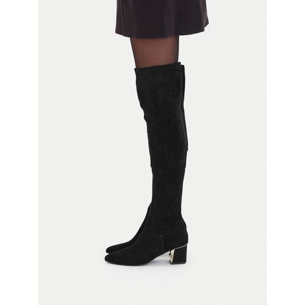 Muszkieterki Lasocki. Czarne kozaki damskie Lasocki, bez obcasa, na słupku. Za 299.99 zł.