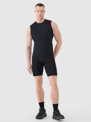 4F Spodenki treningowe slim szybkoschnące męskie - czarne L. Czarne krótkie spodenki sportowe męskie 4f, l, bez wzorów, z dzianiny, krótkie, na fitness i siłownię. W wyprzedaży za 79.99 zł.