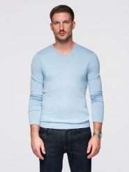 Elegancki męski sweter V-neck BASIC z wiskozą –jasnoniebieski V10 - Rozmiar: L. Niebieskie swetry przez głowę męskie Ombre Clothing, l, bez wzorów, z wiskozy, bez kołnierzyka. W wyprzedaży za 89.99 zł.