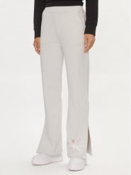 Calvin Klein Jeans Spodnie dresowe Diffused Monologo J20J223422 Szary Regular Fit. Szare spodnie dresowe damskie Calvin Klein Jeans, m, bez wzorów, z bawełny. Za 329.99 zł.