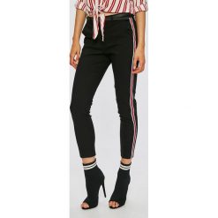 Tally Weijl - Spodnie. Spodnie materiałowe damskie marki TALLY WEIJL. W wyprzedaży za 69.90 zł.