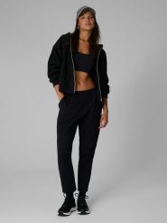 4F Spodnie dresowe damskie - czarne S. Czarne spodnie dresowe damskie 4f, l, bez wzorów, z dresówki, trekkingowe. Za 129.99 zł.