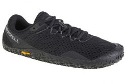 Buty do biegania damskie Merrell Vapor Glove 6. Czarne obuwie sportowe damskie Merrell, bez wzorów, z materiału, do biegania. Za 389.99 zł.