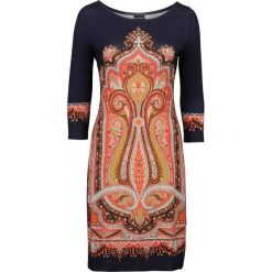 Sukienka shirtowa bonprix niebieski z nadrukiem. Niebieskie sukienki damskie bonprix, z nadrukiem, z dekoltem w łódkę. Za 79.99 zł.