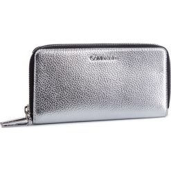 Duży Portfel Damski CALVIN KLEIN - Ck Must Lrg Bdl Zip Around Met K60K605232 068. Portfele damskie marki Calvin Klein. Za 299.00 zł.