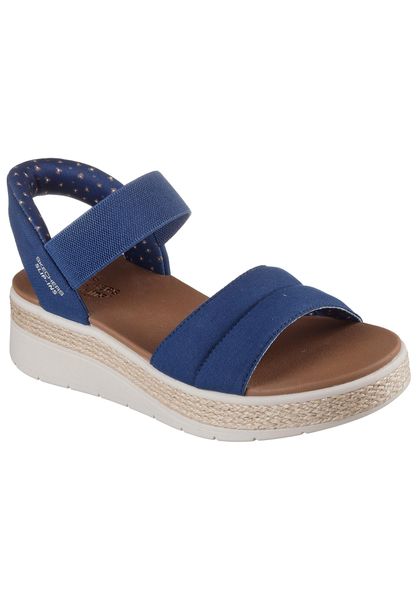 Sandały damskie, Slip-Ins: BOBS Sun Ray. Niebieskie sandały damskie Skechers, bez wzorów, z materiału, bez obcasa, bez zapięcia. Za 199.99 zł.