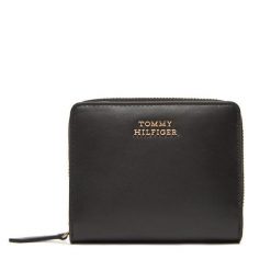Portfel Tommy Hilfiger. Czarne portfele damskie Tommy Hilfiger, bez wzorów. Za 349.99 zł.