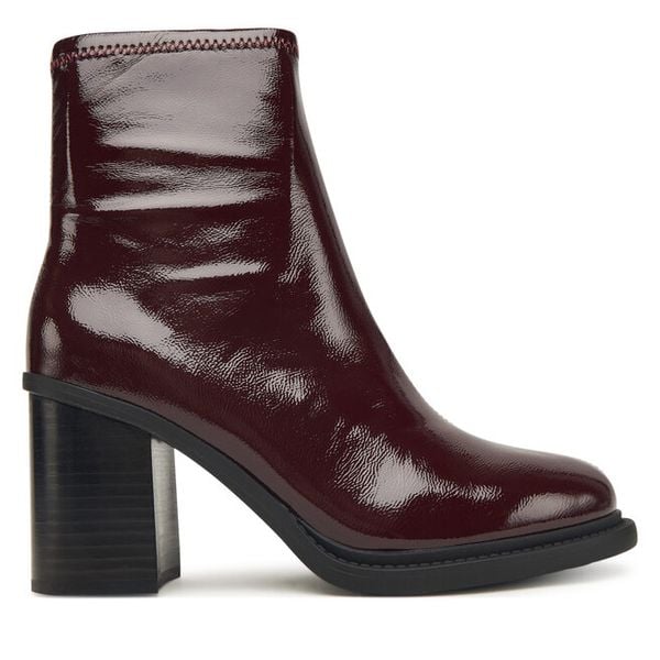 Botki Aldo. Czarne botki damskie Aldo, bez obcasa, na słupku, bez zapięcia. Za 489.99 zł.