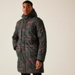 Kurtka turystyczna męska Regatta CLR przeciwdeszczowa ocieplana. Czerwone kurtki męskie Regatta, m, bez wzorów, trekkingowe. W wyprzedaży za 599.99 zł.