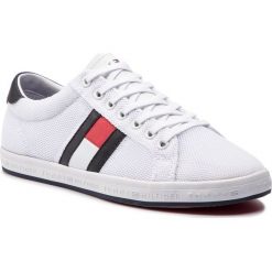 Sneakersy TOMMY HILFIGER - Essential Flag Detail Sneaker FM0FM02202 White 100. Półbuty na co dzień męskie marki Tommy Hilfiger. Za 299.00 zł.