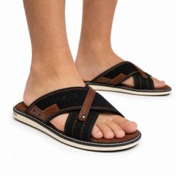 Klapki męskie Wrangler CALVIN SLIDER MEN LOW. Brązowe klapki męskie Wrangler, z materiału, wakacyjne. Za 149.00 zł.