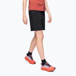 Spodenki trekkingowe damskie On Trek. Czarne szorty sportowe damskie On, bez wzorów, sportowe, trekkingowe. Za 389.99 zł.