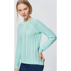 Lekki sweter z warkoczowym splotem - Turkusowy. Niebieskie swetry damskie Cropp, ze splotem. Za 69.99 zł.