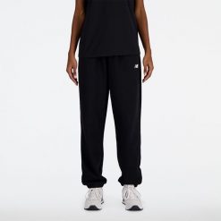 Spodnie damskie New Balance WP41500BK – czarne. Czarne spodnie dresowe damskie New Balance, s, bez wzorów, z bawełny. Za 249.99 zł.