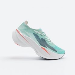 Buty do biegania męskie Kiprun KD900X LD+. Niebieskie buty sportowe męskie KIPRUN, bez zapięcia, do biegania. Za 899.99 zł.